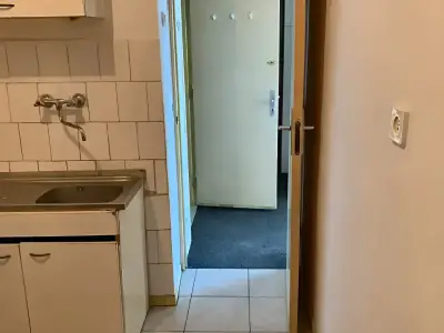 Apartament de vanzare in Sector 4 Bucuresti baie cu chiuveta